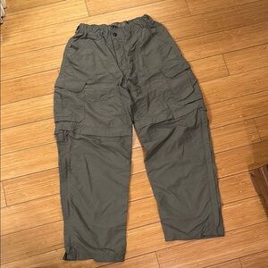 REI Green Cargo Pants Relaxed Fit Elastic Waist so many zippers!